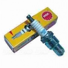 Свеча зажигания NGK BPR6ES для двигателей Honda CG135, CG160, GX160 7282 в Ставрополе